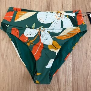 KNIX Size medium high rise bottoms in Rainforest
